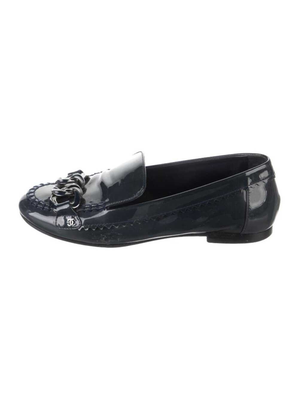 CHANEL Black Dark Blue Patent Leather Interlocking CC Logo Chain Loafers
